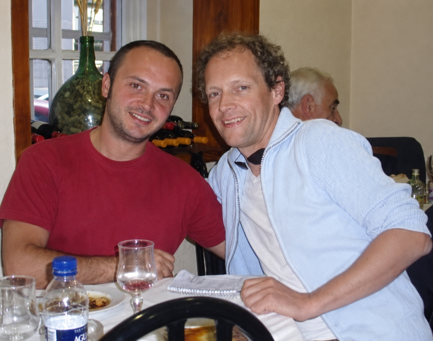 Iván Pernía junto a Jens Gad